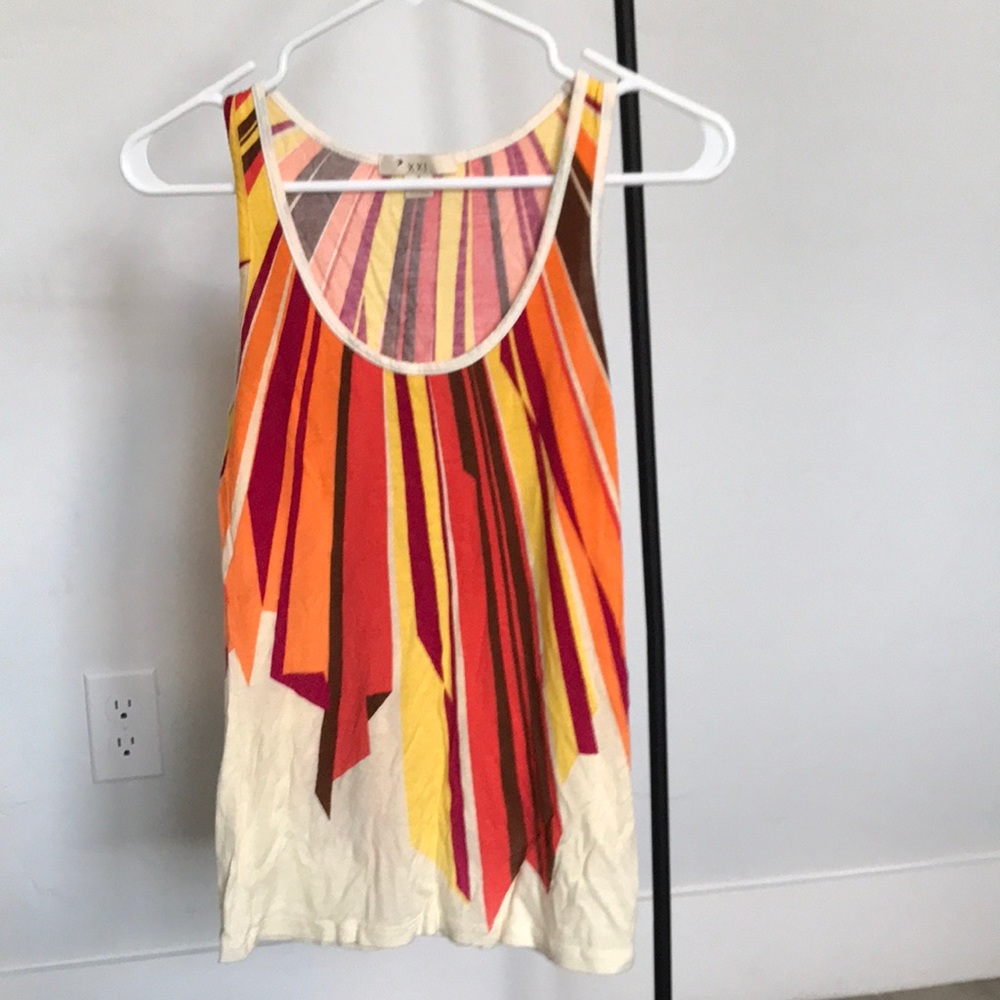 Forever 21 70’s style tank top, size small.